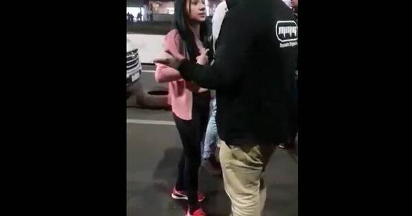 La Nación / Manifestantes no dejaban que mujer llegue junto a su bebé en Caaguazú