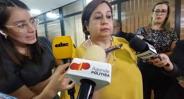 Esperanza Martínez asegura que «el Frante Guasú no desapareció del Paraguay»