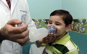 Considerable aumento de consultas por cuadros respiratorios y los más afectados son los niños pequeños - Nacionales - ABC Color