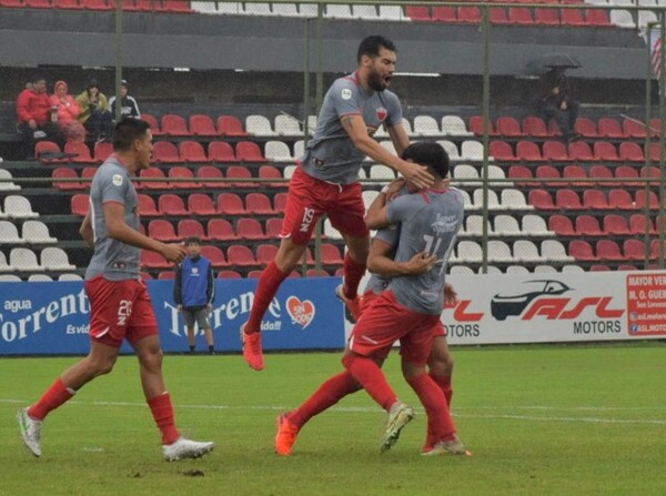 Jornada dominical de victoria y empate - APF