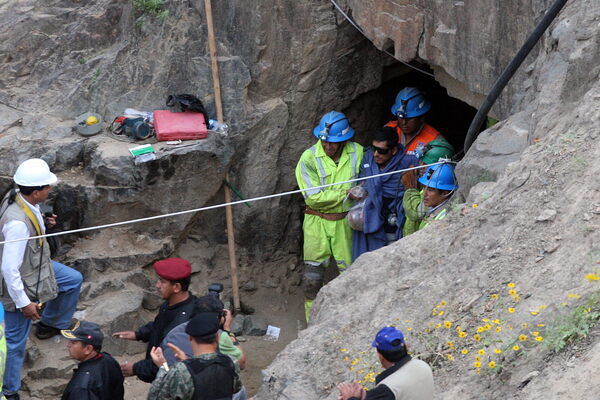 Perú confirma 27 muertes en el incendio de una mina en el sur del país - MarketData
