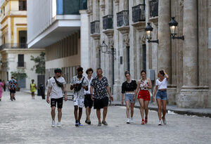 Cadenas hoteleras mantienen su apuesta por Cuba pese a la crisis - MarketData