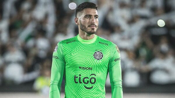 Gastón Olveira es baja en Olimpia por chikungunya