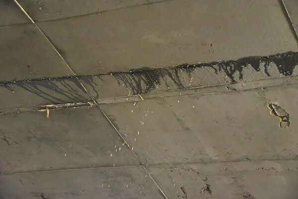 Vecinos piden solución al MOPC ante la filtración de agua en el túnel de Tres Bocas - ADN Digital