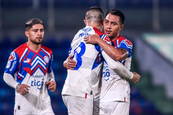 Cerro Porteño gana ajustadamente y no pierde de vista al puntero | 1000 Noticias
