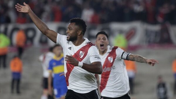 River Plate ganó un bravo superclásico con seis expulsados