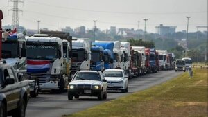 Camioneros se suman a las movilizaciones para exigir transparencia