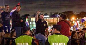 La Nación / Sigue movilización de adeptos de Payo