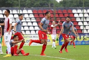 Fernando de la Mora,  entre los tres punteros de la División Intermedia - Fútbol de Ascenso de Paraguay - ABC Color