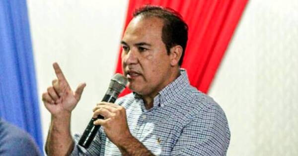 La Nación / Efraín debe dar un paso al costado