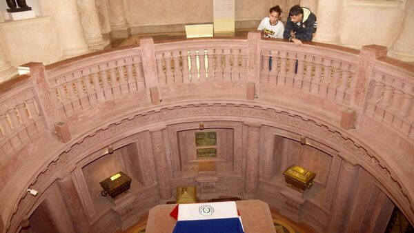 Panteón de los Héroes: Ineludible encuentro con la historia del país