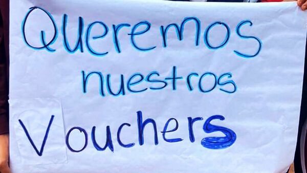 Retraso en entrega de vouchers a alumnos; solo 2.500 retiraron