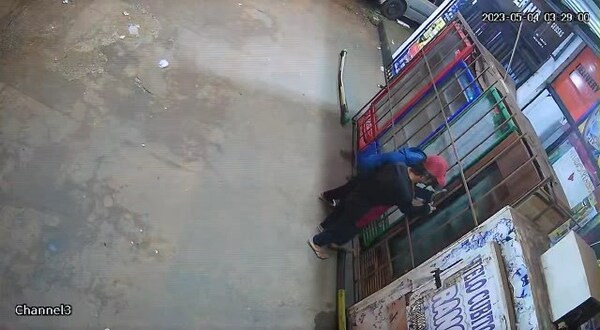 Hermanos capturados tras hurto en bodega en barrio San Isidro
