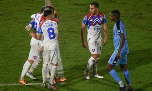 El Ciclón se recupera y sigue en la pelea del título - OviedoPress