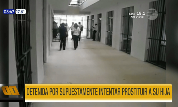 Detenida por supuestamente intentar prostituir a su hija menor en una cárcel | Telefuturo