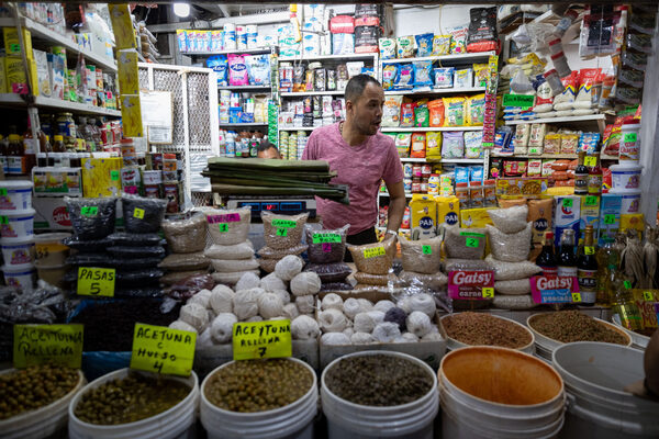 La inflación en Venezuela bajó 1,7 puntos en abril y quedó en el 2,5 %, dice ente autónomo - MarketData
