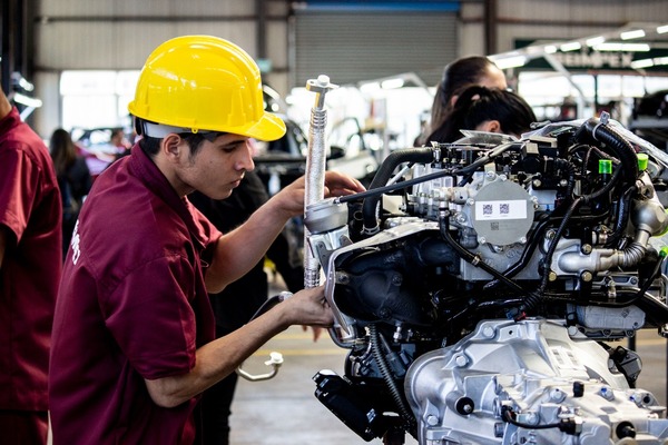 Diario HOY | Industria de la maquila supera por primera vez los 22.200 empleos