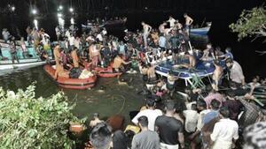 Volcó un barco turístico en la India: al menos 22 muertos y 6 heridos