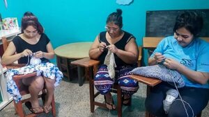 Mujeres privadas de libertad encuentran en el crochet una oportunidad de reinserción social - Nacionales - ABC Color
