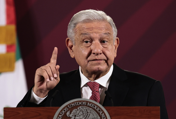 López Obrador descarta crisis financiera en México tras desplome de bancos en EEUU - MarketData