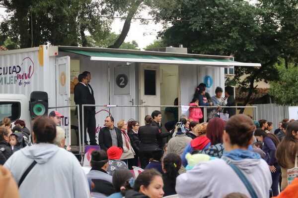 Ciudad Mujer Móvil llegará desde el miércoles a tres cuidades del departamento de Ñeembucú - .::Agencia IP::.