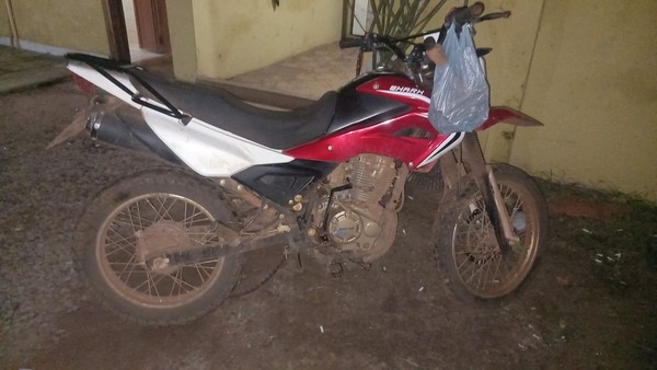 Recuperan motocicleta robada y detienen al presunto autor