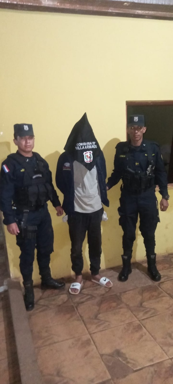 Detienen a un hombre con orden de captura e incautan una moto indocumentada
