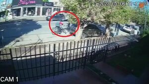 Video: con una patada voladora recuperó bici robada a un jubilado - Mundo - ABC Color