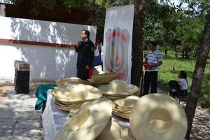 REIVINDICAN LA INDUSTRIA DE SOMBREROS