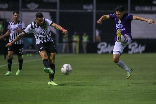 Diario HOY | Libertad quiere alejarse en lo alto
