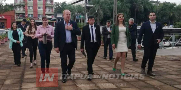JAVIER PEREIRA PRESENTÓ A LOS PRIMEROS INTEGRANTES DE SU EQUIPO PARA LA GOBERNACIÓN  - Itapúa Noticias