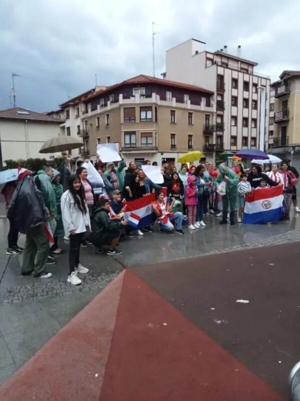 PARAGUAYOS EN EL EXTERIOR ELEVAN VOZ DE HARTAZGO POR SITUACIÓN DEL PAÍS