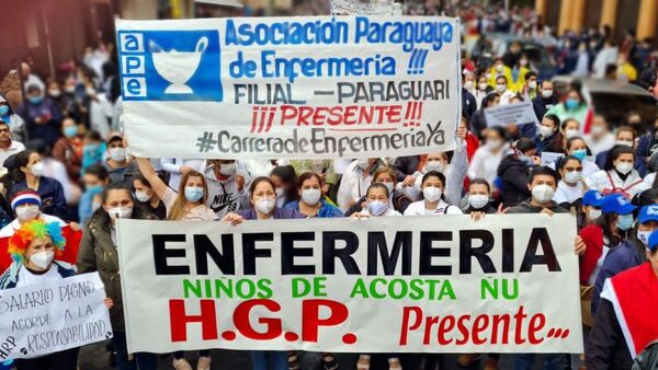 Enfermeros se manifestarán para pedir salarios de acuerdo a la antigüedad