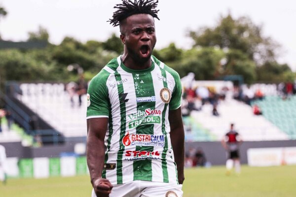 Versus / ¡Un partidazo con 9 goles y el festejo de Rubio Ñu ante 24 de Setiembre!