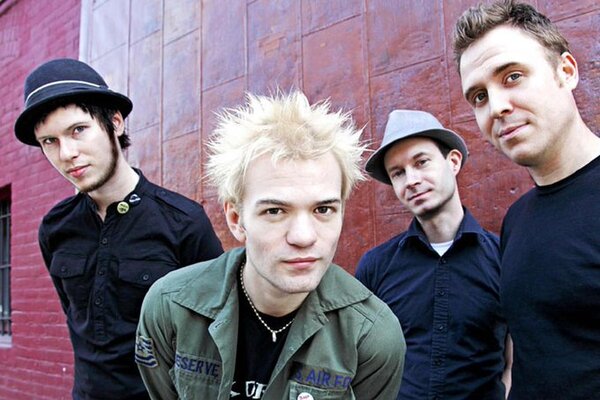 La banda Sum 41 anuncia su separación luego de 27 años de carrera