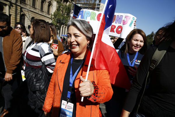 El Gobierno y las pymes logran un acuerdo para la subida del salario mínimo en Chile - MarketData