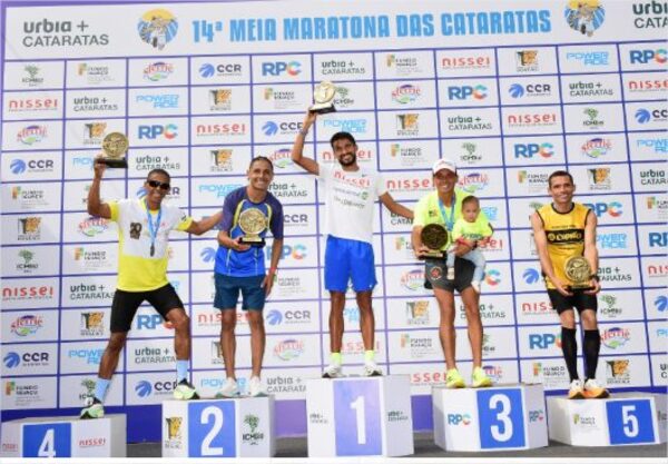 Derlys Ayala se impone en Media Maratón de las Cataratas - La Tribuna