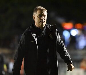 Olimpia: “Afloje inconsciente” pone en duda continuidad de Aguirre - Fútbol - ABC Color