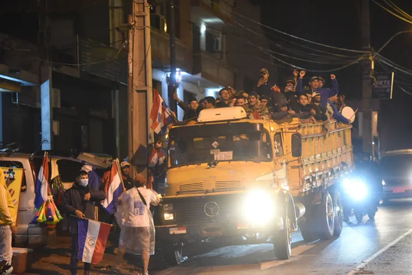 Manifestantes detenidos se exponen a una pena de más de cinco años de cárcel - Noticiero Paraguay