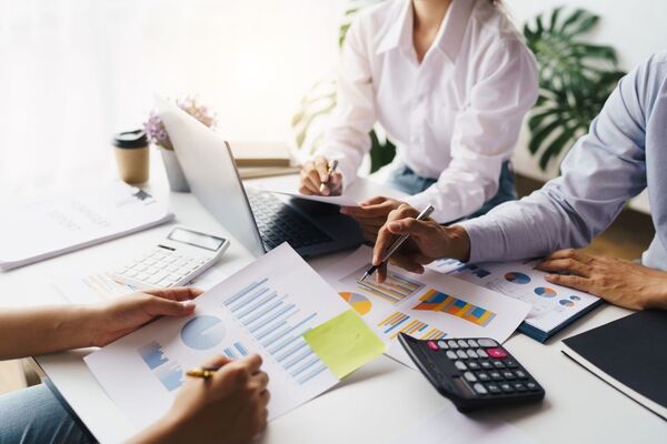 Empresas del agro, comercio y construcción mejoran sus perfiles para captación de créditos - MarketData
