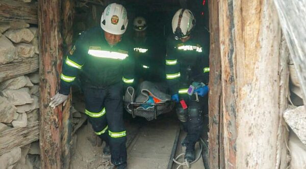 Recuperan 27 cuerpos de los trabajadores fallecidos en una mina en Perú - Oasis FM 94.3