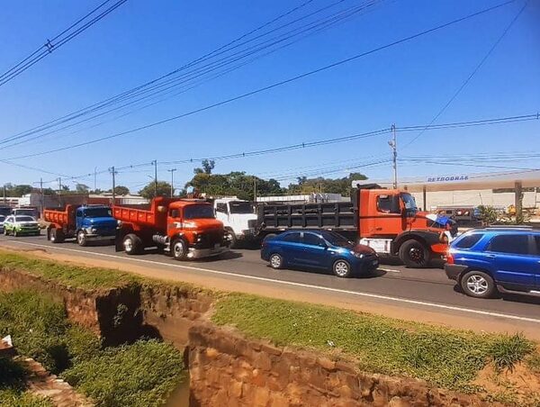 Por mayoría, Sindicato del Transporte Internacional no apoya "movilizaciones antifraude" · Radio Monumental 1080 AM