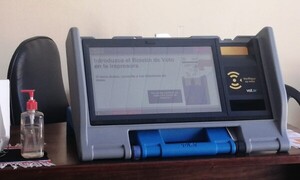 Elecciones Paraguay 2023: técnico alega que existió hackeo de máquinas de votación - OviedoPress