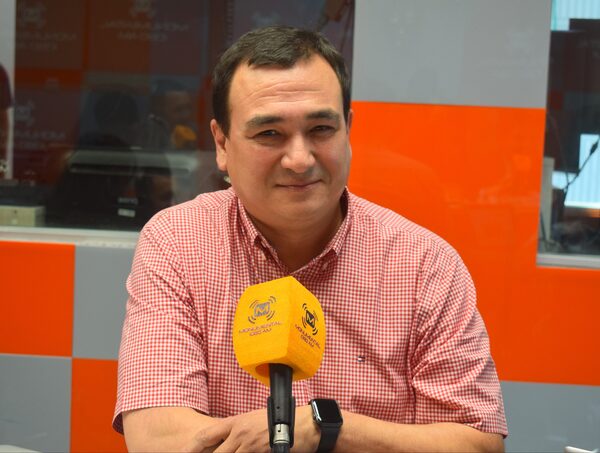Paraguay estancó su calificación crediticia ante la debilidad institucional, dice analista · Radio Monumental 1080 AM