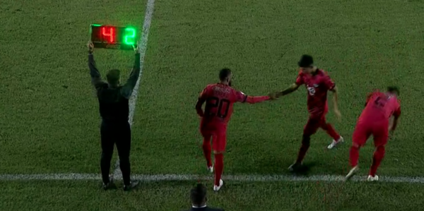 Versus / Antonio Bareiro reapareció en un partido oficial después de 10 meses