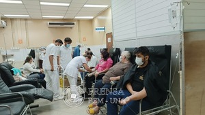 Diario HOY | Pacientes con enfermedades crónicas y neumonía saturan área de urgencias en Clínicas