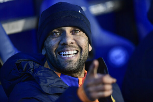 Versus / ¿Una buena para Dani Alves? Lo que consiguieron sus abogados y puede cambiar el caso