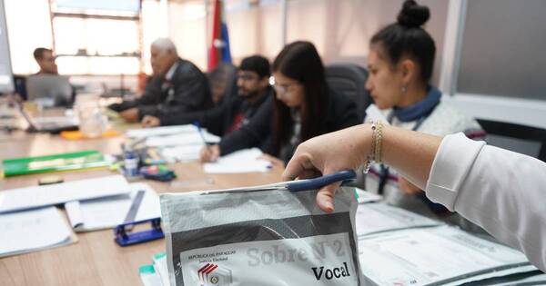 La Nación / TSJE culmina cómputo provisorio en los 17 departamentos