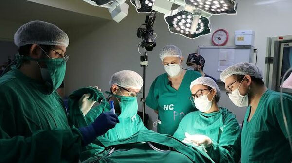 REALIZAN LA PRIMERA CIRUGÍA DE IMPLANTE ACTIVO DE CONDUCCIÓN ÓSEA