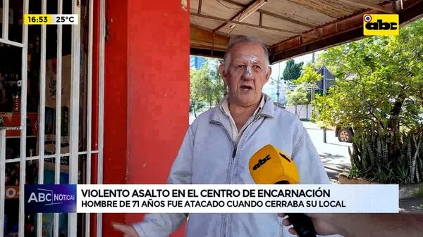 Video: Violento asalto en el centro de Encarnación - ABC Noticias - ABC Color